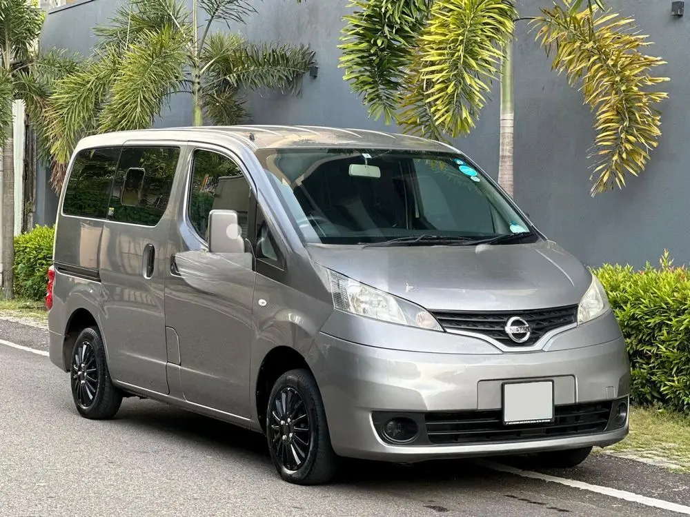 Nissan NV300 Passenger Van Hire Sri Lanka